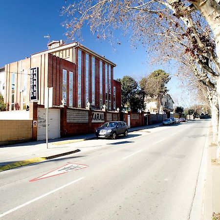 Hostal Xarau Cerdanyola del Valles Kültér fotó